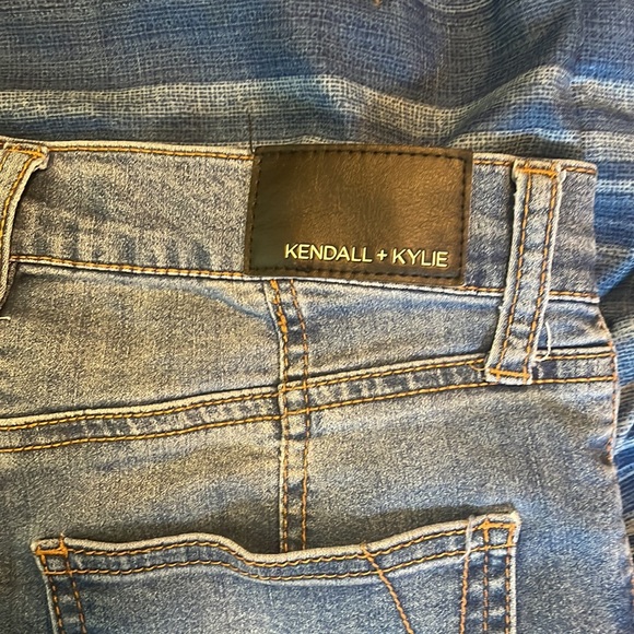 Kendall and Kylie jeans - Picture 2 of 3